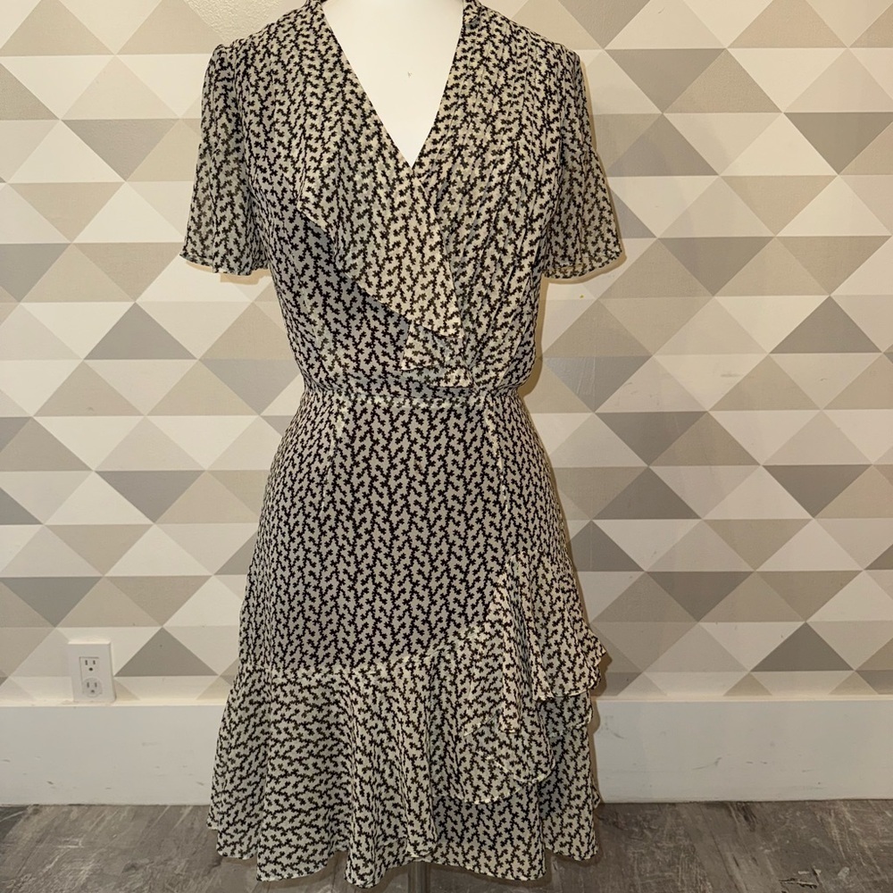 Reiss Elegant Black and Cream Patterned Dress